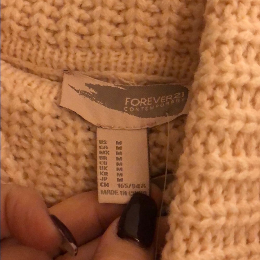 Forever 21 sweater - Picture 4 of 7